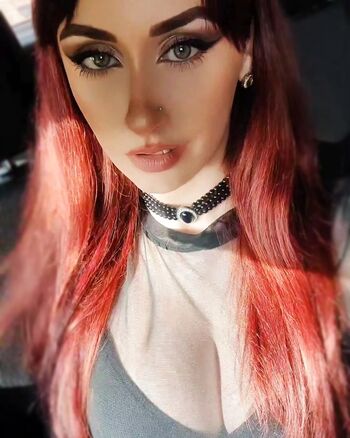 Full leaked Mature amateur private onlyfans photo