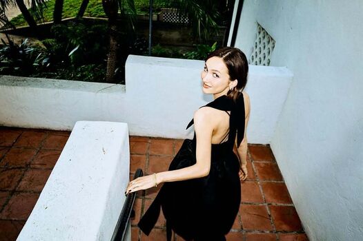 Maude Apatow