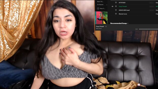 Full leaked Maudlinbrat private onlyfans photo