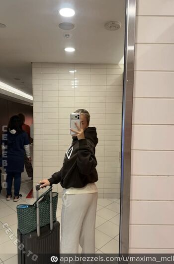 Full leaked Maxima mclk private onlyfans photo
