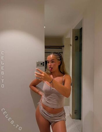 Full leaked Maxima mclk  page private onlyfans photo