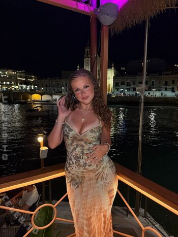 Full leaked Mayaa zr private onlyfans photo