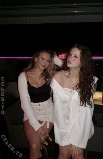 Full leaked Mayaa zr private onlyfans photo