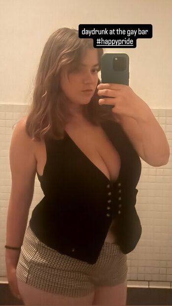 Full leaked Mayaisfiya private onlyfans photo