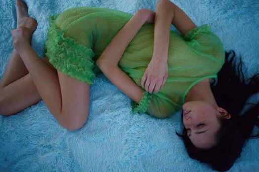 Mazzy Joya / mazzyjoya / petalspliff