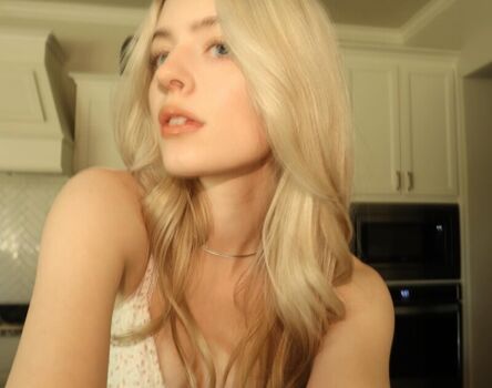 Full leaked Mckennabull page private onlyfans photo