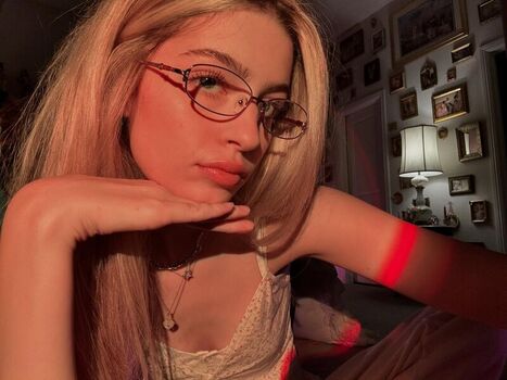 Full leaked Mckennabull private onlyfans photo