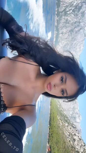 Full leaked Mewbbygirl private onlyfans photo
