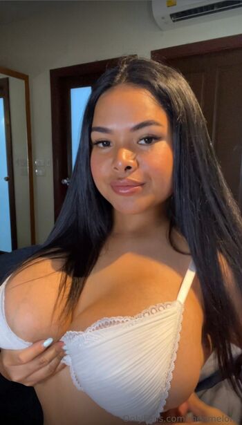 Full leaked Meamelons private onlyfans photo