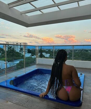 Full leaked Medina imani private onlyfans photo