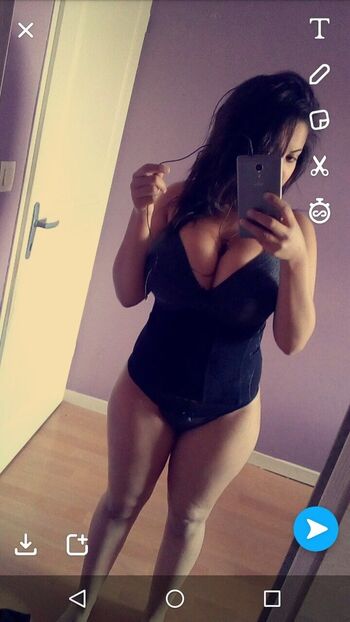 Full leaked Medina private onlyfans photo