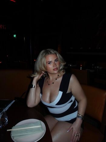 Full leaked Mekia summers page private onlyfans photo