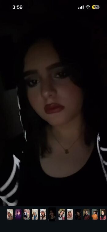 Melek Azad