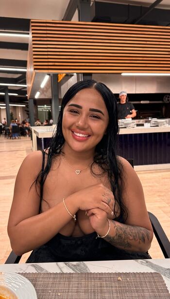 Full leaked Melekazadyedek private onlyfans photo
