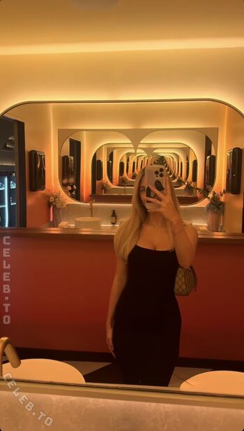 Full leaked Melina msxou  page private onlyfans photo