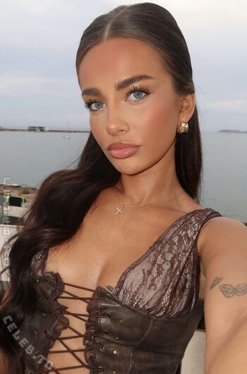 Full leaked Mell richards page private onlyfans photo