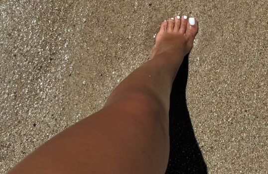 Full leaked Melofficiel private onlyfans photo