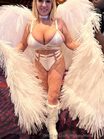 Full leaked Melonymelonsxxx private onlyfans photo