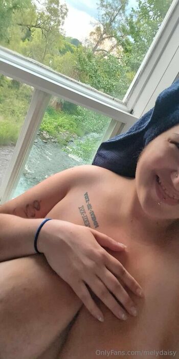 Full leaked Melydaisy private onlyfans photo