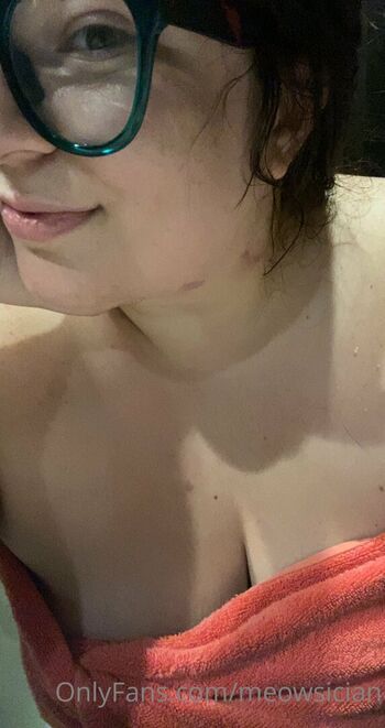 Full leaked Meowsician private onlyfans photo