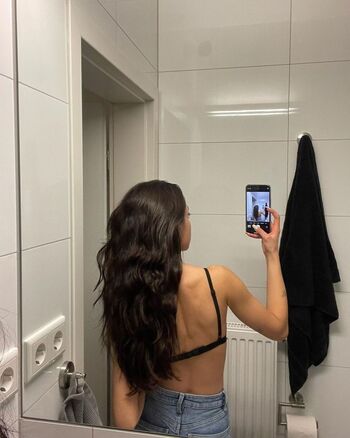 Full leaked Merve zkan private onlyfans photo