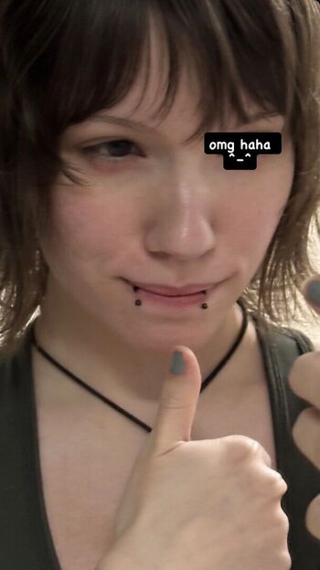 Full leaked Mewnii private onlyfans photo