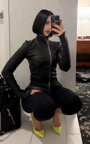 Full leaked Mez afram private onlyfans photo