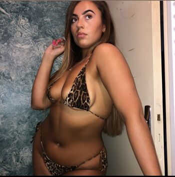 Full leaked Mh lyne private onlyfans photo