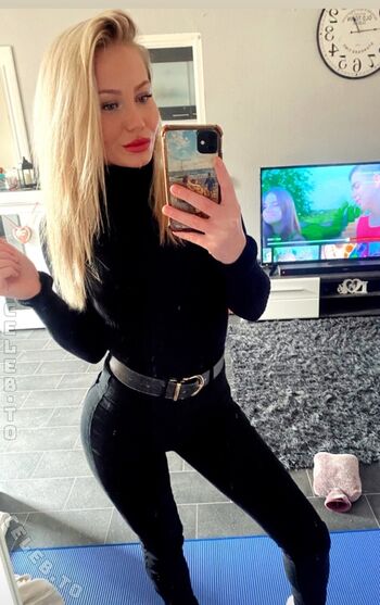 Full leaked Mi lkaaaa private onlyfans photo