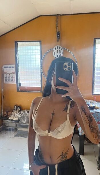 Full leaked Mi mocav private onlyfans photo
