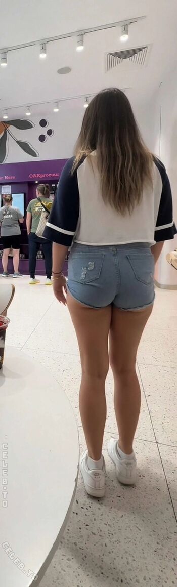 Full leaked Mia bender private onlyfans photo