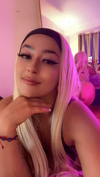 Full leaked Mia bloom private onlyfans photo