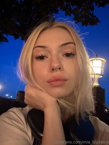 Mia_Bluebird