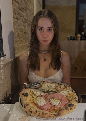 Full leaked Mia cazzo private onlyfans photo