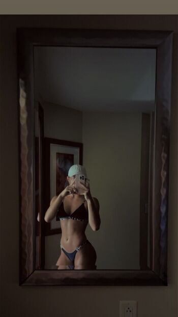 Full leaked Mia damiano private onlyfans photo