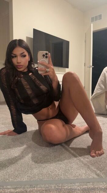 Full leaked Mia kahn private onlyfans photo