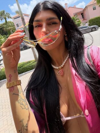 Full leaked Mia khalifa private onlyfans photo
