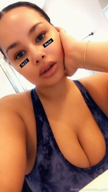 Full leaked Mia posh private onlyfans photo