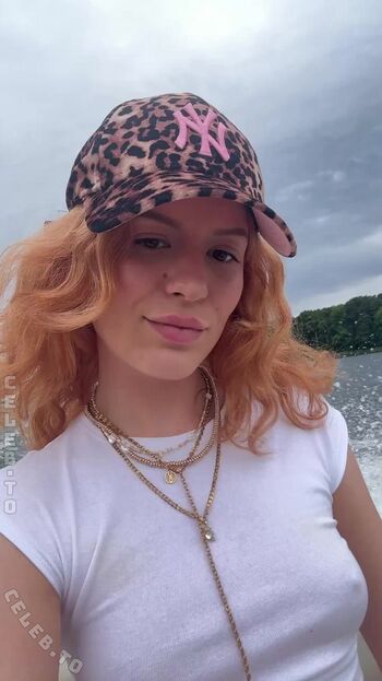Full leaked Mia stone private onlyfans photo