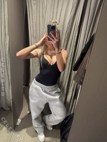 Full leaked Mia werner private onlyfans photo