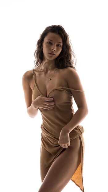 Full leaked Mia wynn page private onlyfans photo