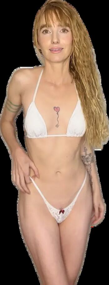 Full leaked Miadaydream private onlyfans photo