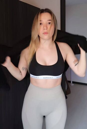 Full leaked Miafitz private onlyfans photo