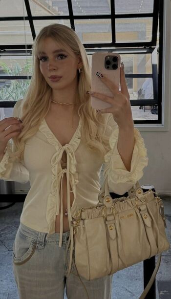 Full leaked Mialiliaa private onlyfans photo