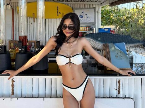 Full leaked Micaellamnn private onlyfans photo
