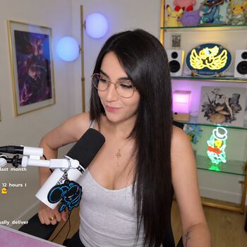 Full leaked Midna page private onlyfans photo