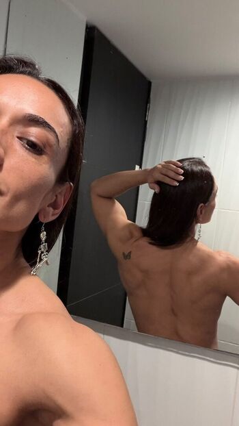 Full leaked Mightylaura private onlyfans photo