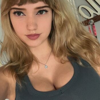 Full leaked Mikahhlynn private onlyfans photo
