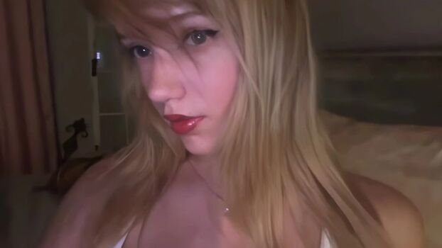 Full leaked Mikahhlynn page private onlyfans photo