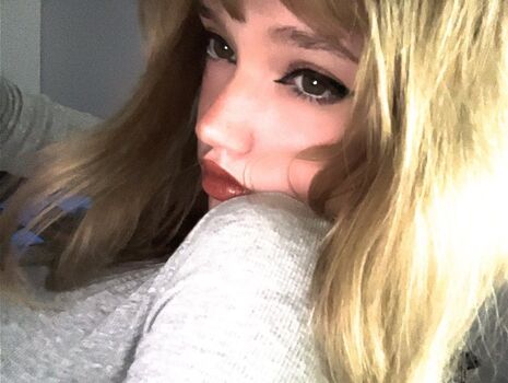Full leaked Mikahhlynn private onlyfans photo